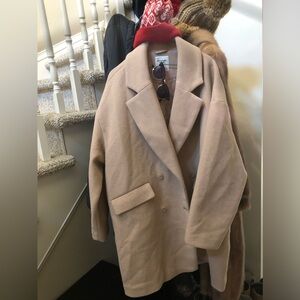 Abercrombie Slouchy Wool coat with satiny lining Size Large